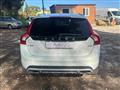 VOLVO V60 CROSS COUNTRY D3 Geartronic Business Plus