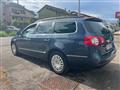 VOLKSWAGEN PASSAT 1.6 16V FSI Var. Comfortline