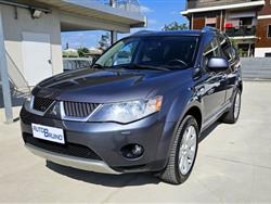 MITSUBISHI OUTLANDER 2.2 DI-D Instyle 7 p.ti DPF