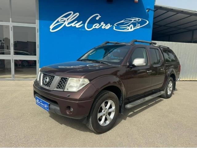 NISSAN Navara 2.5 dci d.cab Platinum 174cv GANCIO TRAINO