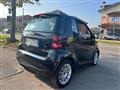 SMART FORTWO 1000 52 kW MHD coupé White Tailor Made