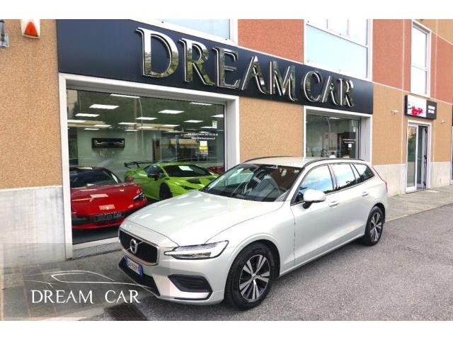 VOLVO V60 D3 Momentum Business Pro UNIPRO