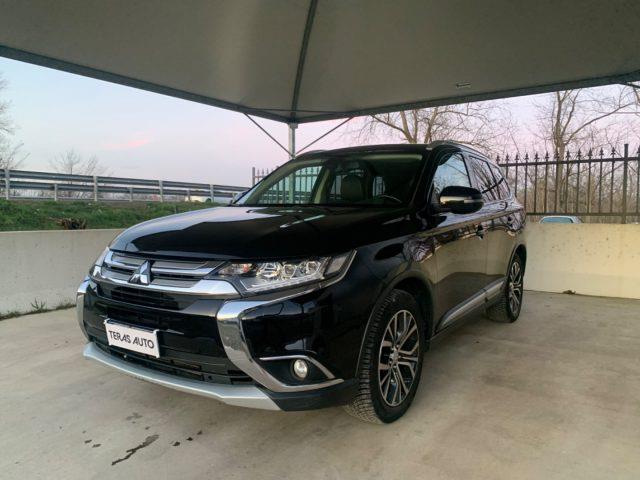 MITSUBISHI OUTLANDER 2.2 DI-D 4WD Instyle 7p. GANCIO TRAINO EURO 6