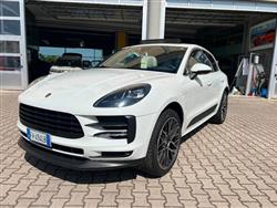 PORSCHE MACAN 2.0