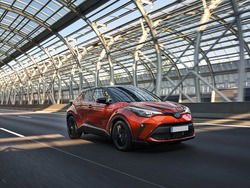 TOYOTA C-HR  1.8 LOUNGE MY21