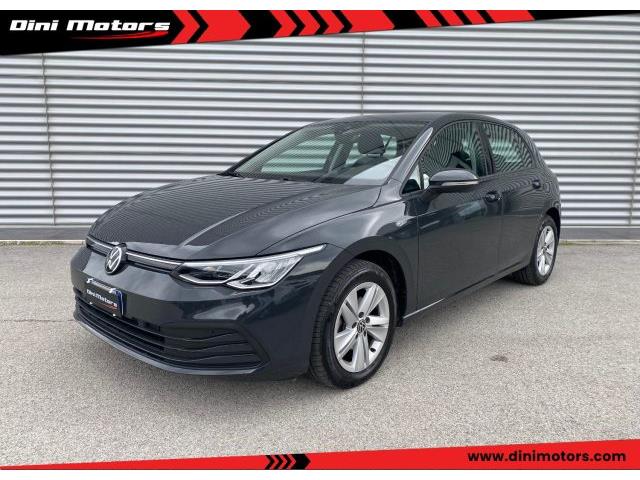 VOLKSWAGEN GOLF 2.0 TDI 115 CV SCR Life 10.000km PARI AL NUOVO