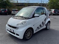 SMART FORTWO 52 kW MHD coupé White Tailor Made