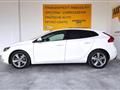 VOLVO V40 T4 Momentum