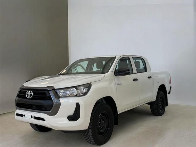 TOYOTA HILUX 2.4 D-4D A/T 4WD 4 porte Double Cab Comfort