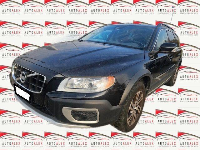 VOLVO XC70 2.4 d4 ved (d3) Summum awd geartronic