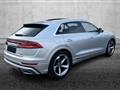 AUDI Q8 55 TFSI quattro tiptronic Sport