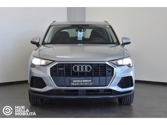 AUDI Q3 40 TDI quattro S tronic Business