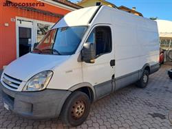 IVECO DAILY 35.12 furgone