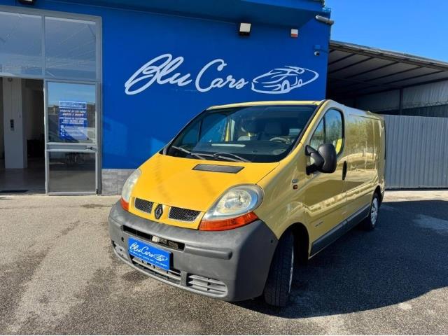 RENAULT Trafic II T27 1.9 dci 100cv L1H1