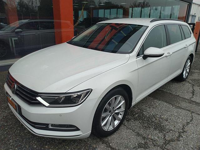 VOLKSWAGEN Passat Variant Passat Var. 2.0 TDI DSG Comfortline BMT