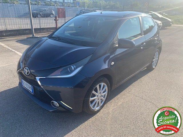 TOYOTA AYGO 1.0 VVT-i 69 CV 5 porte x-play