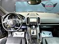 PORSCHE CAYENNE 3.0 Diesel 250CV Platinum Edition RedAuto