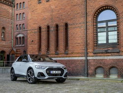 AUDI A1 ALLSTREET SPB 30 TFSI S Tronic