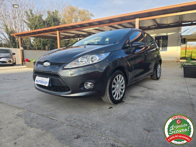 FORD FIESTA + 1.4 TDCi 68CV 5 porte