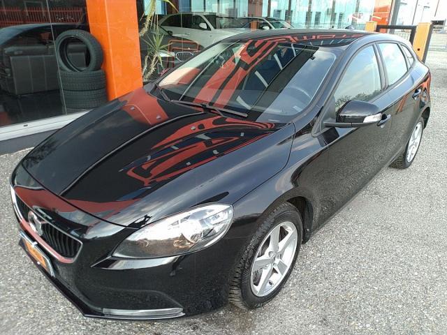 VOLVO V40 D2 Geartronic