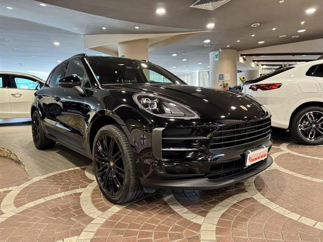 PORSCHE MACAN 2.0