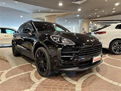 PORSCHE MACAN 2.0