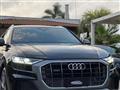 AUDI Q8 45 TDI quattro tiptronic S-LINE 231CV