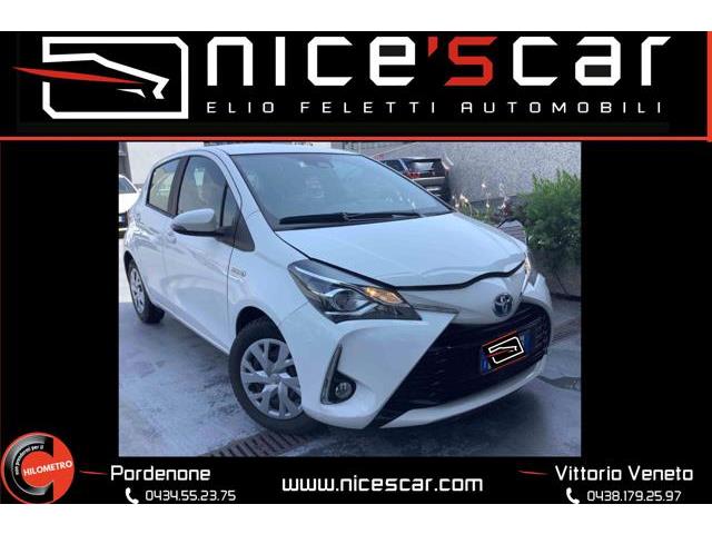 TOYOTA YARIS 1.5 Hybrid 5 porte Business