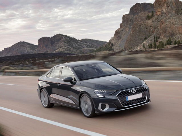 AUDI A3 SEDAN IV 2020 Sedan Sedan 30 1.0 tfsi S line edition