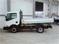 NISSAN NT400 35.13 3.0 130CV Ribaltabile Trilaterale