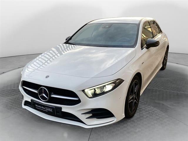 MERCEDES CLASSE A - W177 2018 A 200 Premium Night edition auto