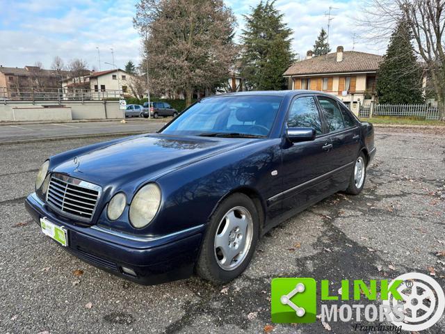 MERCEDES CLASSE E BERLINA Avantgarde