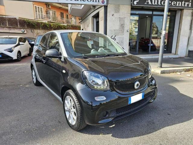 SMART Forfour 1.0 Youngster 71cv my18