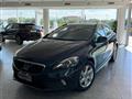 VOLVO V40 CROSS COUNTRY D3 Momentum