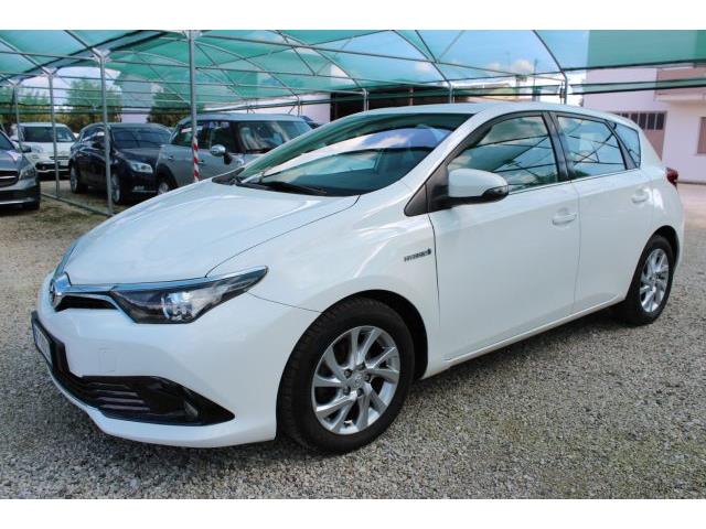 TOYOTA AURIS 1.8 Hybrid Active