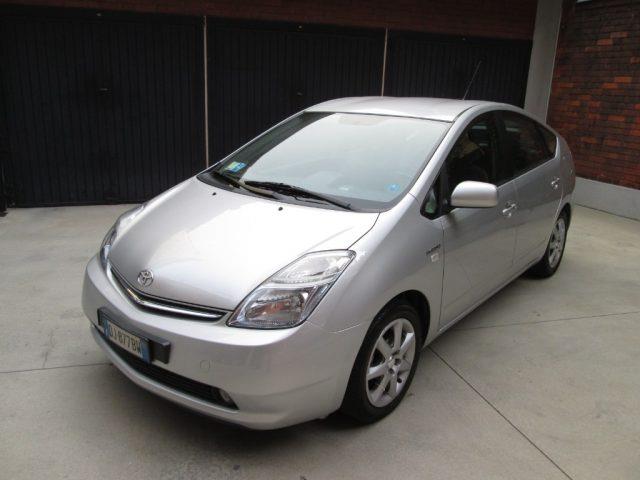 TOYOTA PRIUS 1.5i 16V ibrida cambio automatico ottime condizion