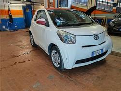 TOYOTA IQ 1.0 Multidrive