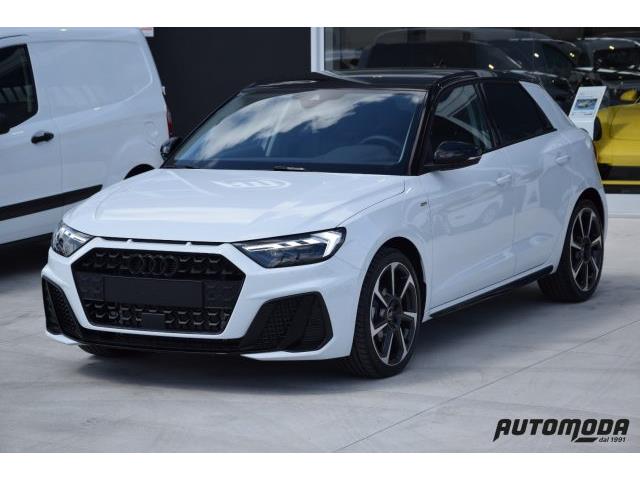 AUDI A1 ALLSTREET 1.0TFSI Stronic Identity black