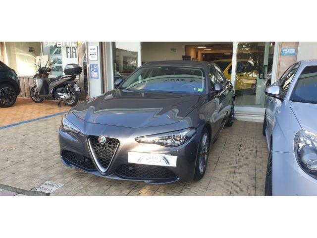 ALFA ROMEO GIULIA 2.2 Turbodiesel 180 CV Super Q2 At8