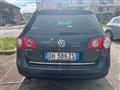 VOLKSWAGEN PASSAT 1.6 16V FSI Var. Comfortline