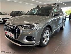 AUDI Q3 35 TDI quattro S tronic Business Advanced