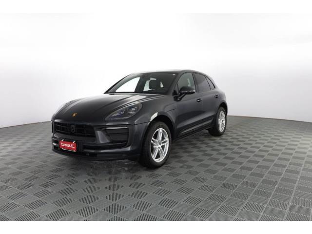 PORSCHE MACAN 2.0