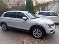 VOLKSWAGEN Tiguan 2.0 TDI DSG 4MOTION Business BMT