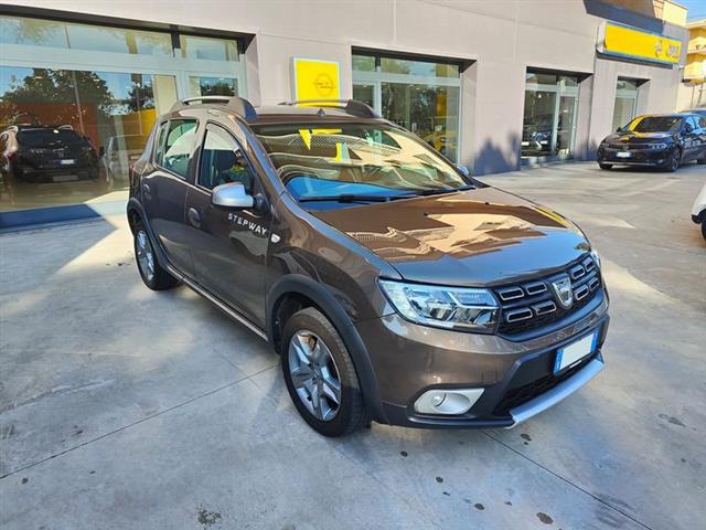 DACIA NUOVA SANDERO STEPWAY Sandero Stepway 1.5 Blue dCi 95 CV Comfort