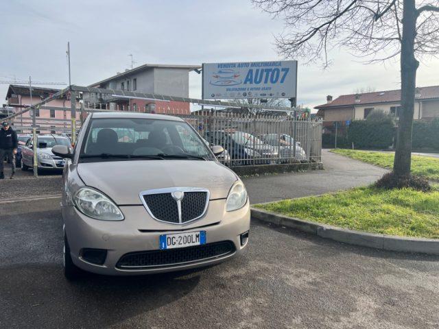 LANCIA YPSILON 1.4 16V Oro Bianco