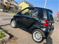 SMART FORTWO 1000 52 kW MHD coupé White Tailor Made