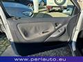 TOYOTA YARIS 1.0i 16V 3 porte