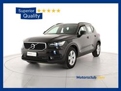 VOLVO XC40 B4 AWD Geartronic Momentum Pro