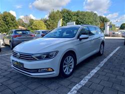 VOLKSWAGEN PASSAT Variant 1.6 TDI SCR DSG Business BMT