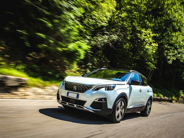 PEUGEOT 3008 BlueHDi 130 S&S GT Line